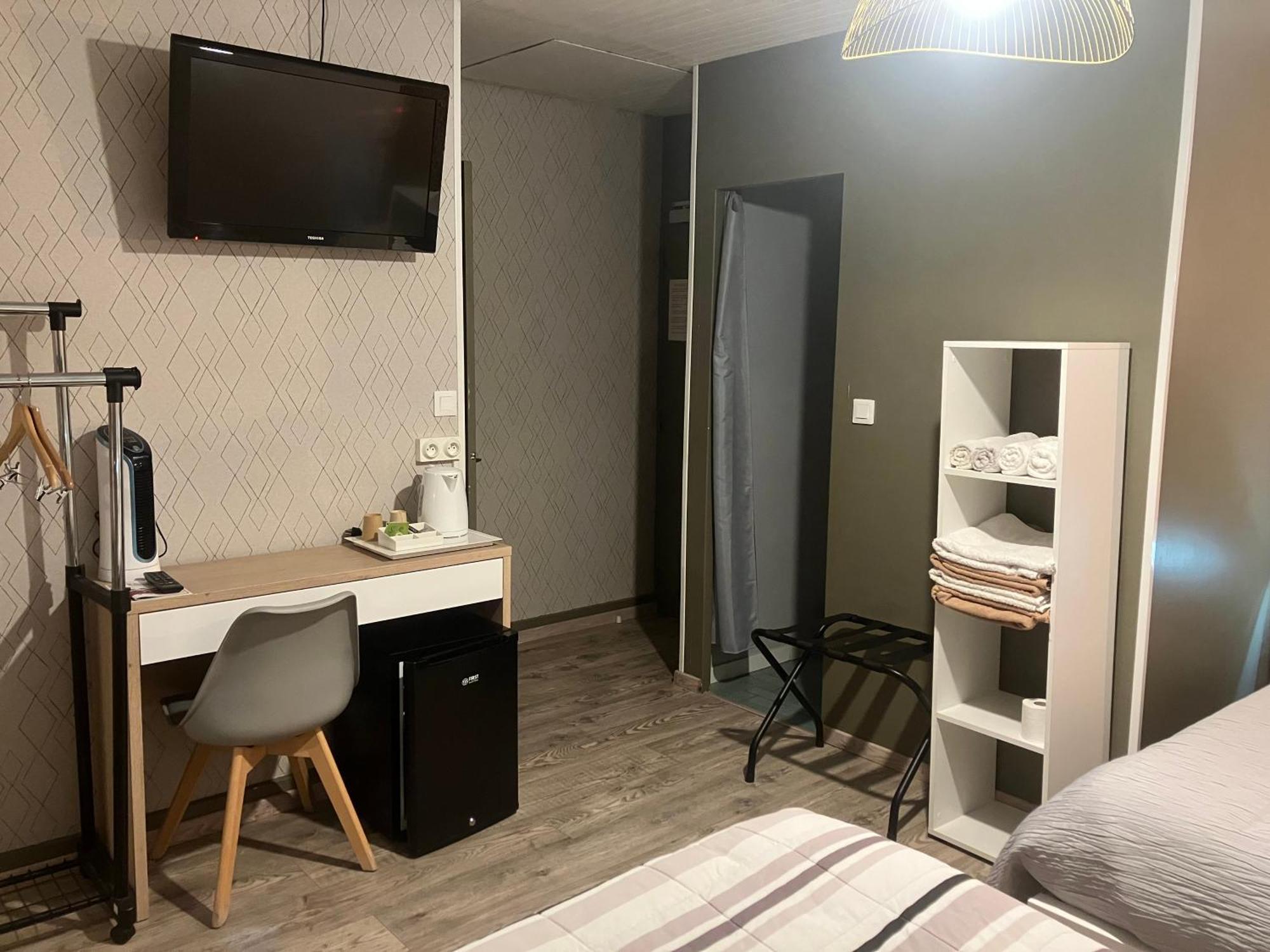 Hotel Du Nord Chambres Familiales Fontaines  Экстерьер фото