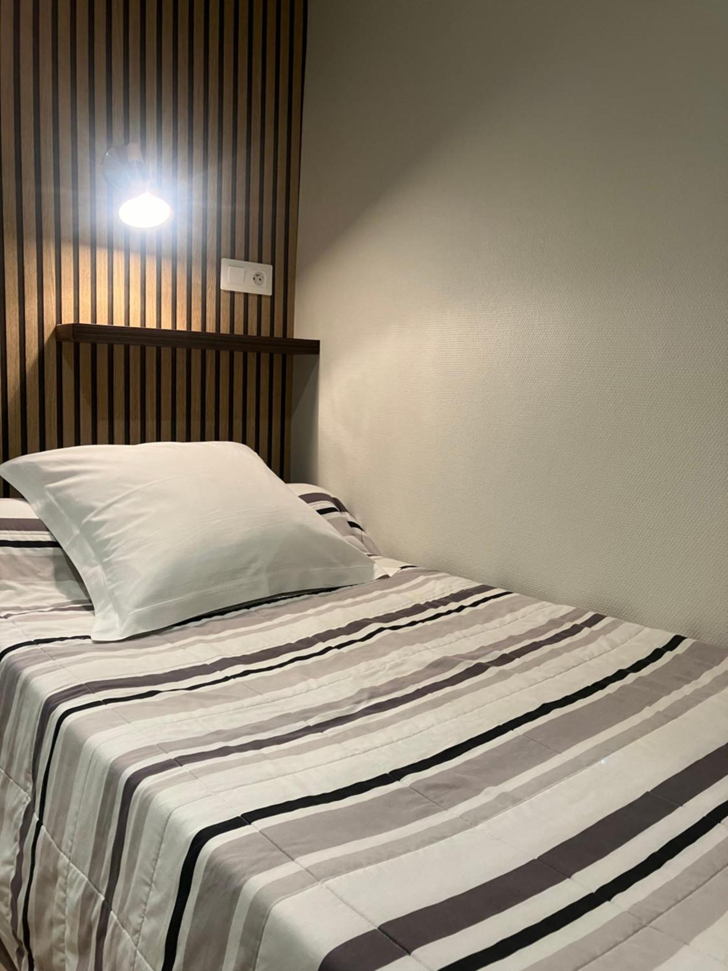 Hotel Du Nord Chambres Familiales Fontaines  Экстерьер фото