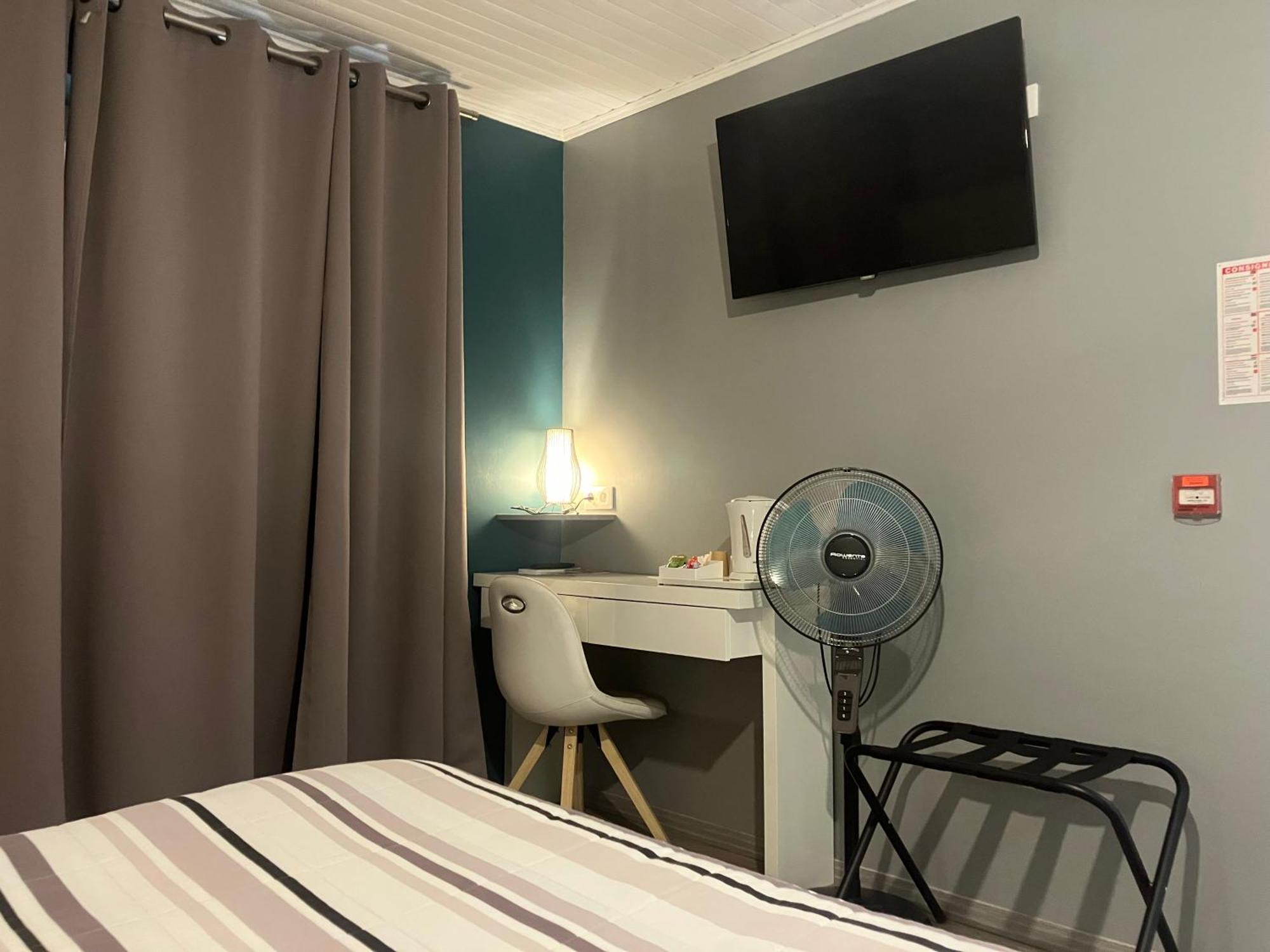 Hotel Du Nord Chambres Familiales Fontaines  Экстерьер фото