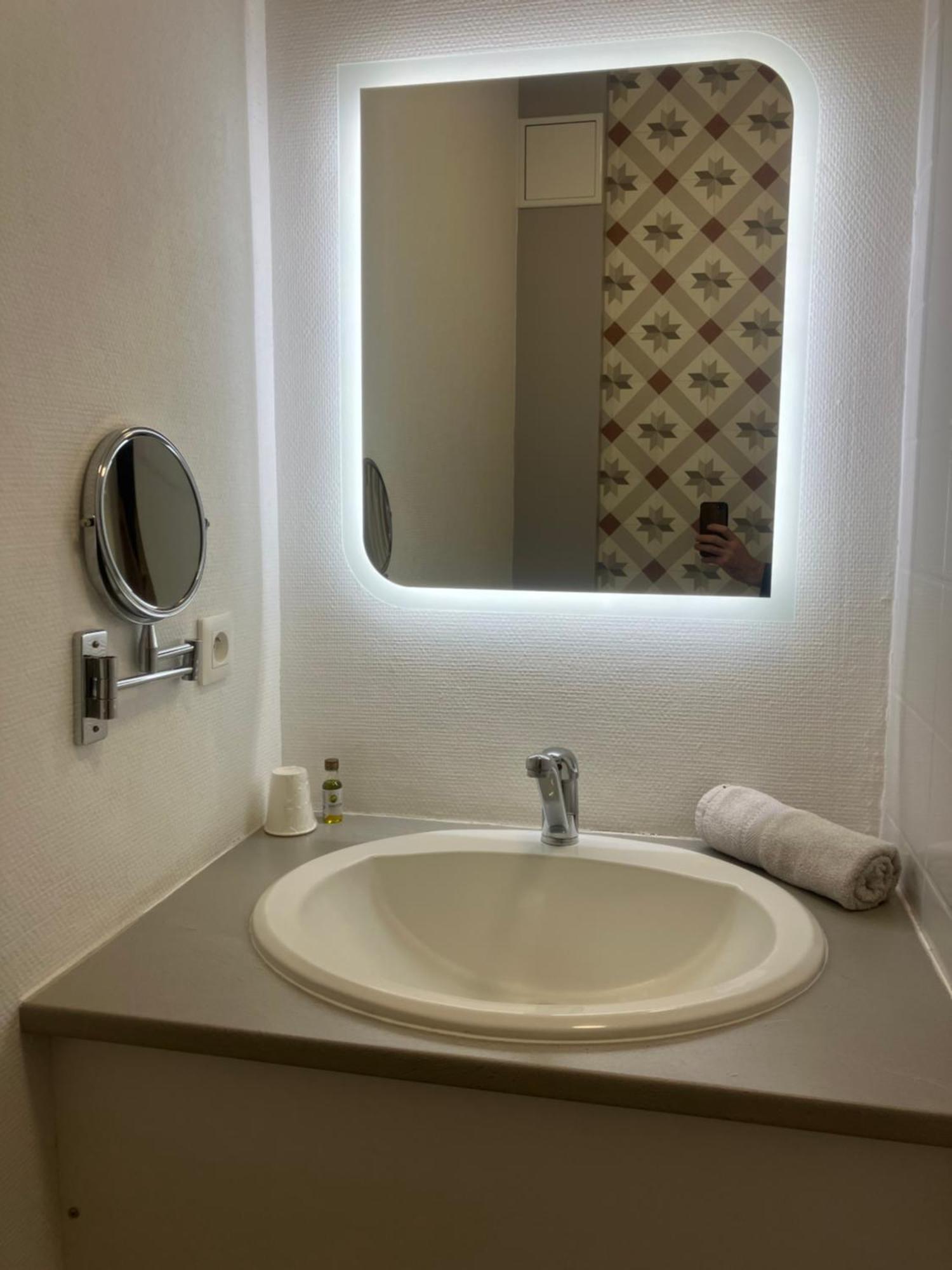Hotel Du Nord Chambres Familiales Fontaines  Экстерьер фото