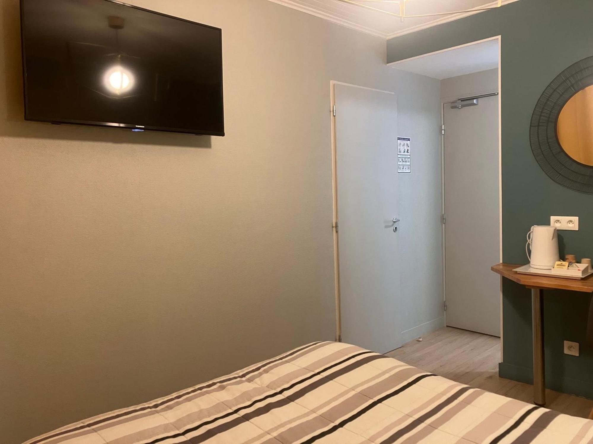 Hotel Du Nord Chambres Familiales Fontaines  Экстерьер фото