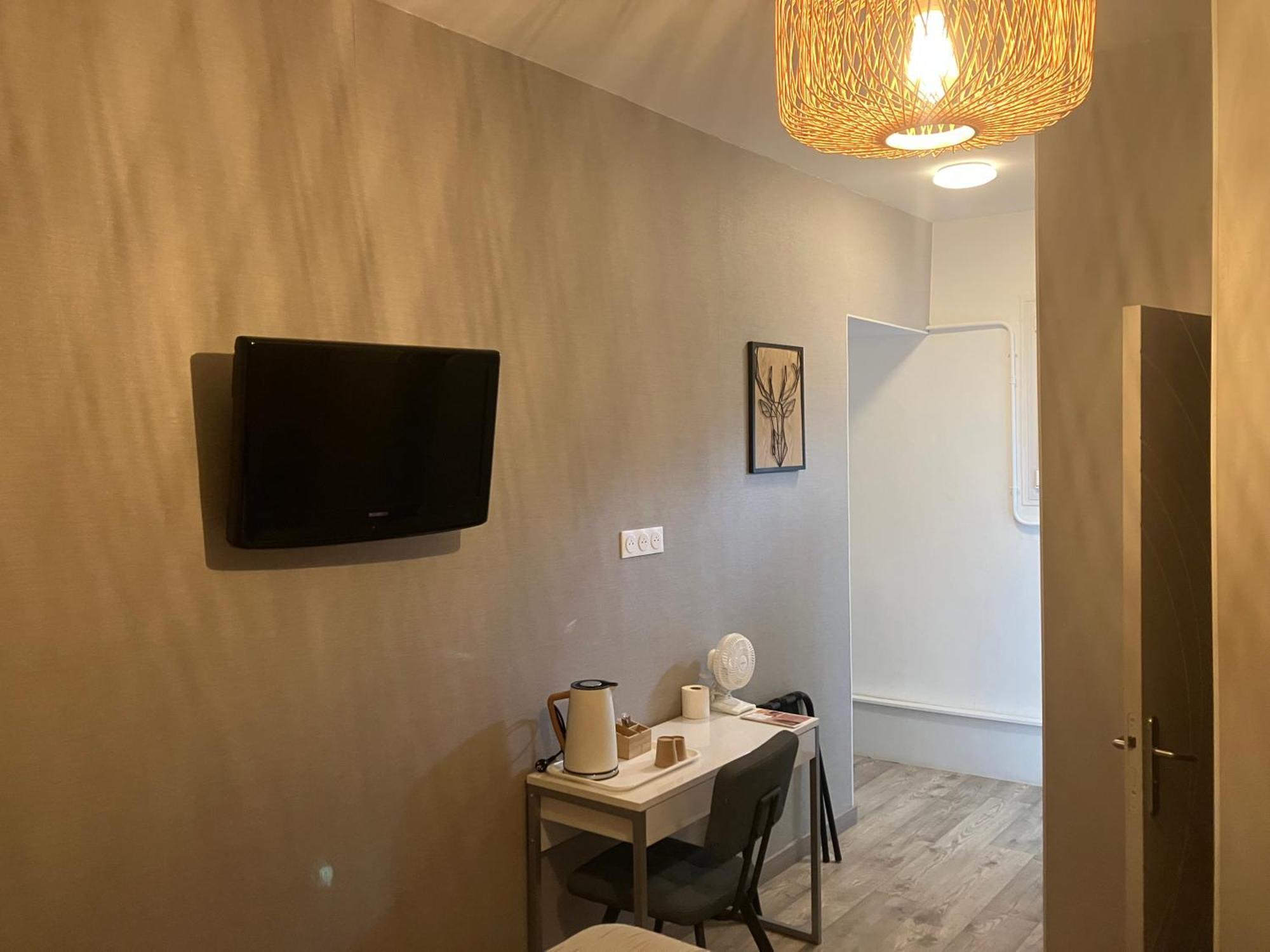 Hotel Du Nord Chambres Familiales Fontaines  Экстерьер фото